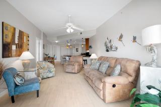 Top Floor Balcony Beach View - Crimson #304 - 3