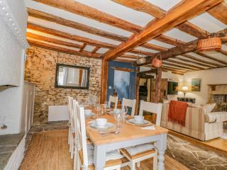 Fox Den Cottage - 2