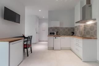 Chic & Comfortable Apartment, Private Terrace - Valencia - 3