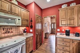 Pet-Friendly Abingdon Abode with Yard and Grill! - Abingdon - 3