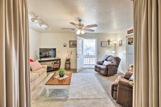 Akron Apartment with Balcony - Hunting Nearby! - Akron - 3