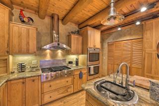 Serenity on the River Luxe Lewisburg Cabin! - 3