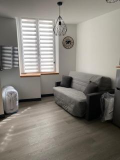 Résidence avec un T3 un T2 et un STUDIO en Centre Ville d Argeles-Gazost - 3