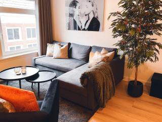 Bella's Place - Breda - 0