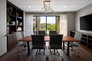 Crowne Plaza Providence-Warwick (Airport) by IHG - Warwick - 4