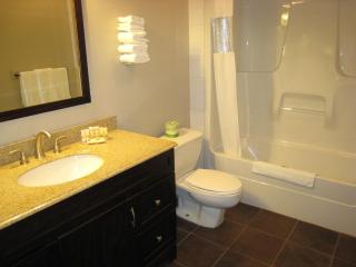 Days Inn by Wyndham Golden - Golden - 8