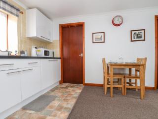 Coach House Cottage - 4