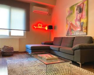 Ultimate Downtown Athens Escape - 9