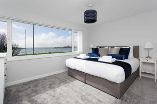 Castle View - Port Solent Stunning Waterfront House - Portsmouth - 7