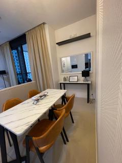 New Arcoris 6 Pax 2 BR with Pool View Mont Kiara - BOHO - Kuala Lumpur - 2