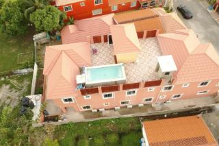 Royal Vybez Vacation Homes - Spanish Town - 0