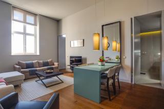 8 Building Serviced Apartment by the River - 9