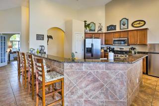 Waterfront Pool and Spa Relaxing Cape Coral Retreat - Cape Coral - 3