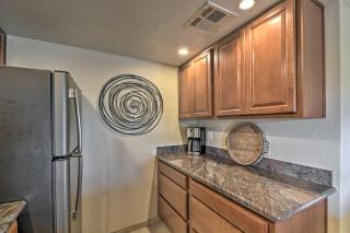 Pool, Hot Tub and Golf Course Views Scottsdale Home - Phoenix - 3