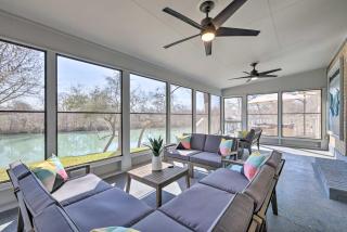 Riverfront Seguin Home with Dock 3 Mi to Dtwn! - Seguin - 9