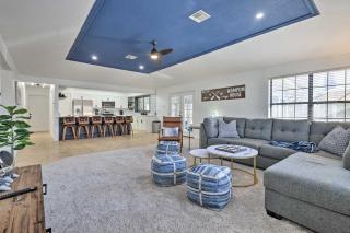 Riverfront Seguin Home with Dock 3 Mi to Dtwn! - Seguin - 6