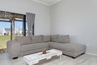 Cheerful Cottage on Britannia Beach, West Coast - 9