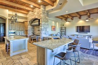 Mesa Villa with Sprawling Outdoor Oasis and Pool! - Fountain of the Sun - 7