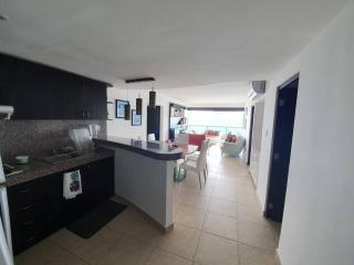 Departamento al pie del mar con hermosa vista / Torre Oceánica - Salinas - 1