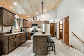 Red Pine Cabin - New Miner - 2