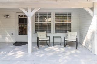 Pine Place - Oakhurst - 8