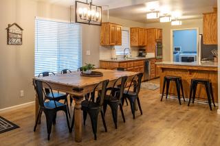 Pine Place - Oakhurst - 6