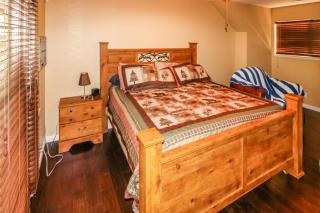 Calandri Lakeview House - 1
