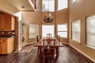 Robinson Shoreline House - Bass Lake - 9