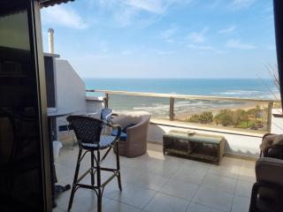 Penthouse Apartment On The Beach - Bat Yam - 3