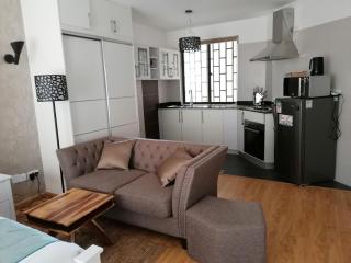 Soho Studio Apartment - 8