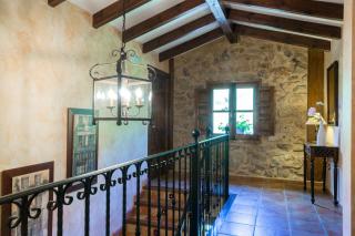 Hotel de Montaña Cueva Ahumada - 2