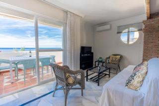 Real View Beach Front - La Herradura - 1