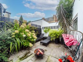 Stylish 2-Bed Flat w Private Garden in Crouch End - Pass the Keys - 3