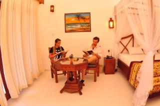 Oasey Beach Hotel - 5
