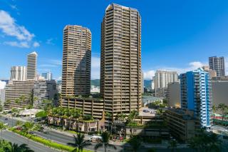 Two Bedroom Discovery Bay High Rise Condos with Lanai & Gorgeous Views - 5