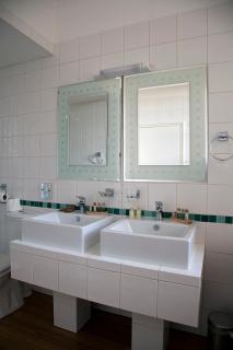 The Castle Of Brecon Hotel, Brecon, Powys - The Coaching Inn Group - Brecon - 5