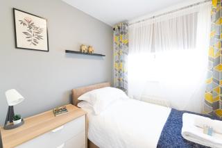 Windy House - private garden with patio - free parking - 3