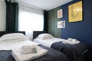 Windy House - private garden with patio - free parking - 2