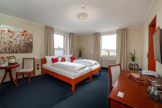Hotel Omega - Moers - 0