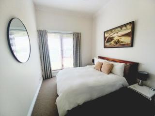 Ocean Aspect and Central to CBD - CoSheirm Apartments On Merri - Warrnambool - 5