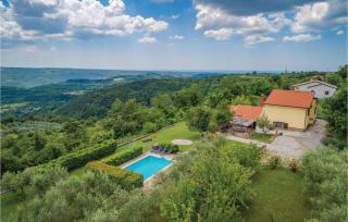 Four-Bedroom Holiday Home In Groznjan - 8