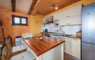 Four-Bedroom Holiday Home In Groznjan - Grožnjan - 4