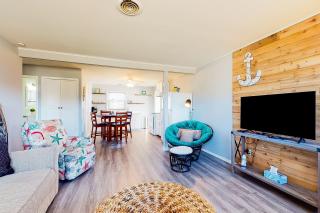 Dockside Daydreamin' - 9