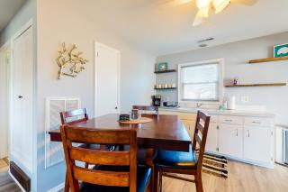 Dockside Daydreamin' - 2