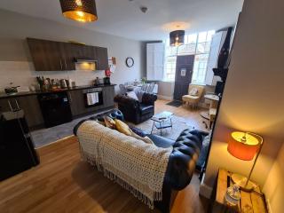 Coopers, ground floor apartment with 2 bedrooms and 2 bathrooms within a Georgian listed building - Burton upon Trent - 1