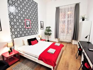 ORANGEHOMES Central Market Hall apartment - Budapest - 0