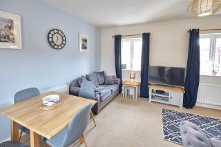 Host & Stay - Coach House Retreat - 3