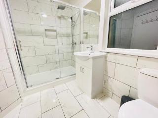 Leytonstone House - SleepyLodge - Londra - 5