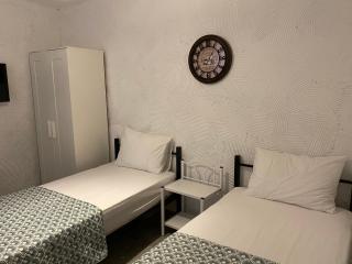 The Stone Castle Boutique Hotel - Ağaçlı - 1