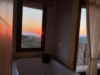 The Stone Castle Boutique Hotel - Ağaçlı - 8